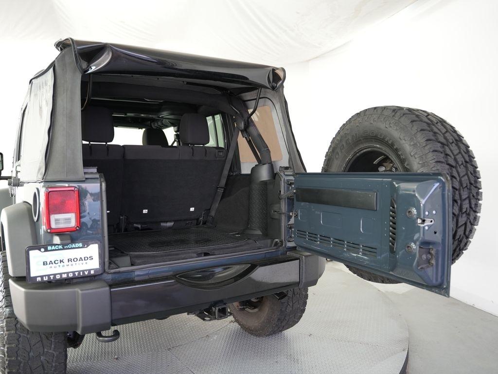 Jeep Wrangler JK Unlimited Willys Wheeler 4x4 2018