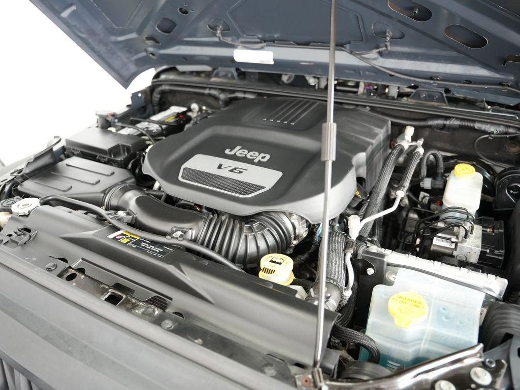 Jeep Wrangler JK Unlimited Willys Wheeler 4x4 2018