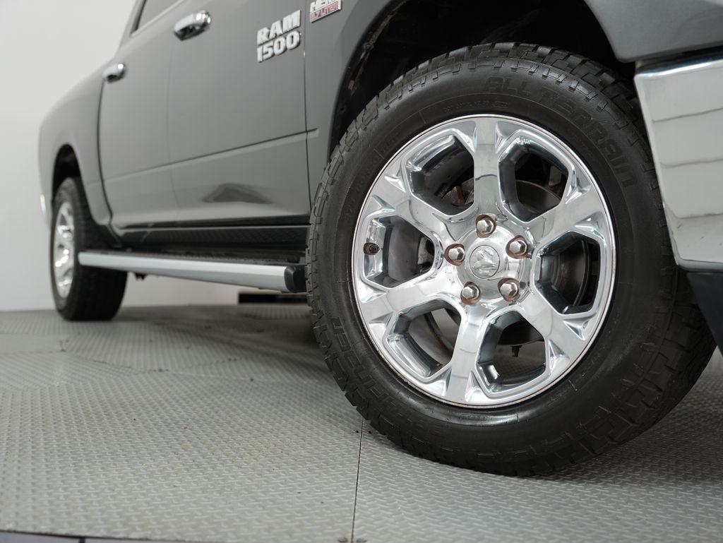 RAM 1500 Lone Star Silver 4x4 Crew Cab 5'7" Box 2018