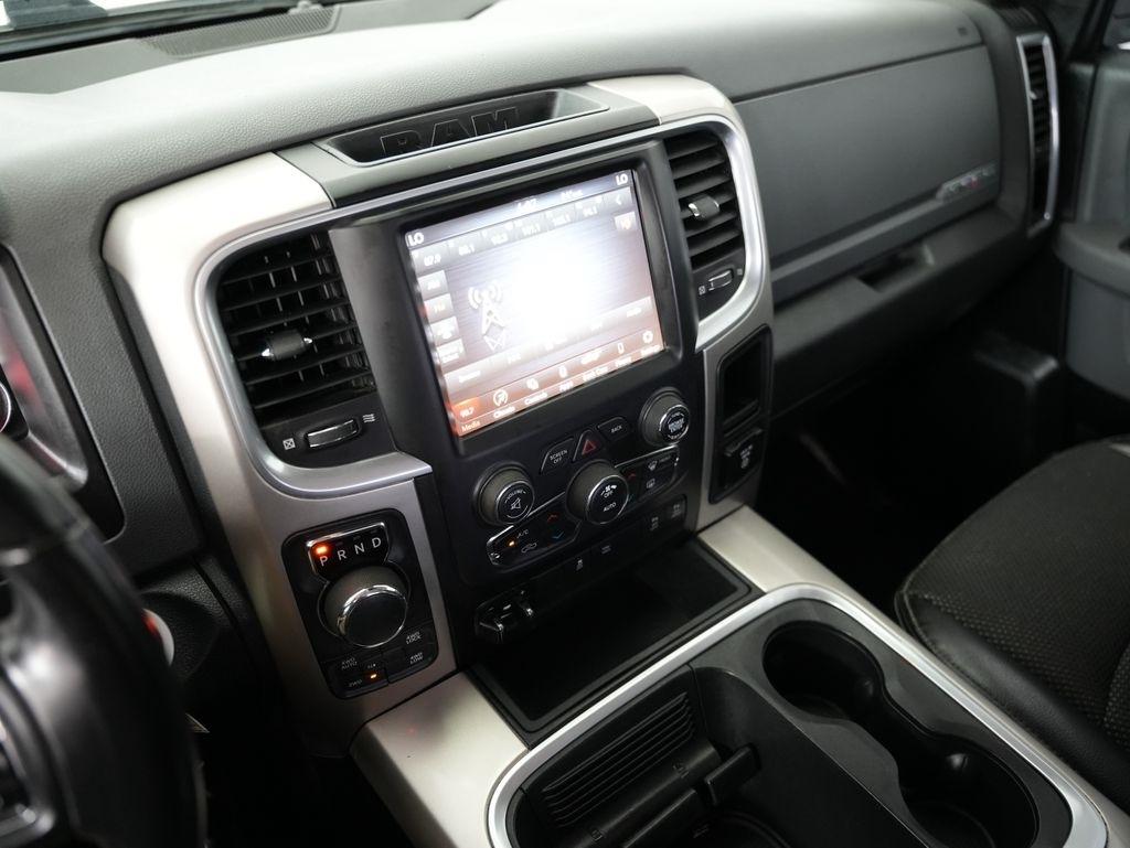 RAM 1500 Lone Star Silver 4x4 Crew Cab 5'7" Box 2018