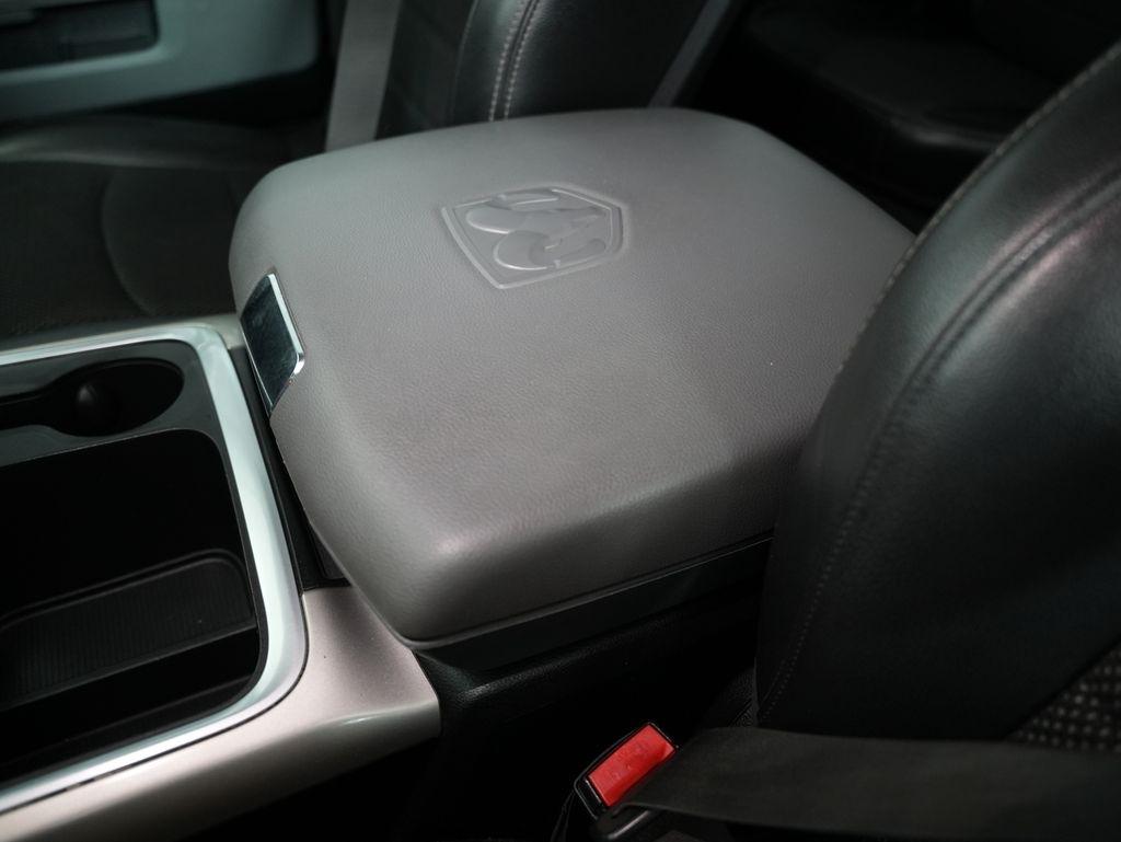 RAM 1500 Lone Star Silver 4x4 Crew Cab 5'7" Box 2018