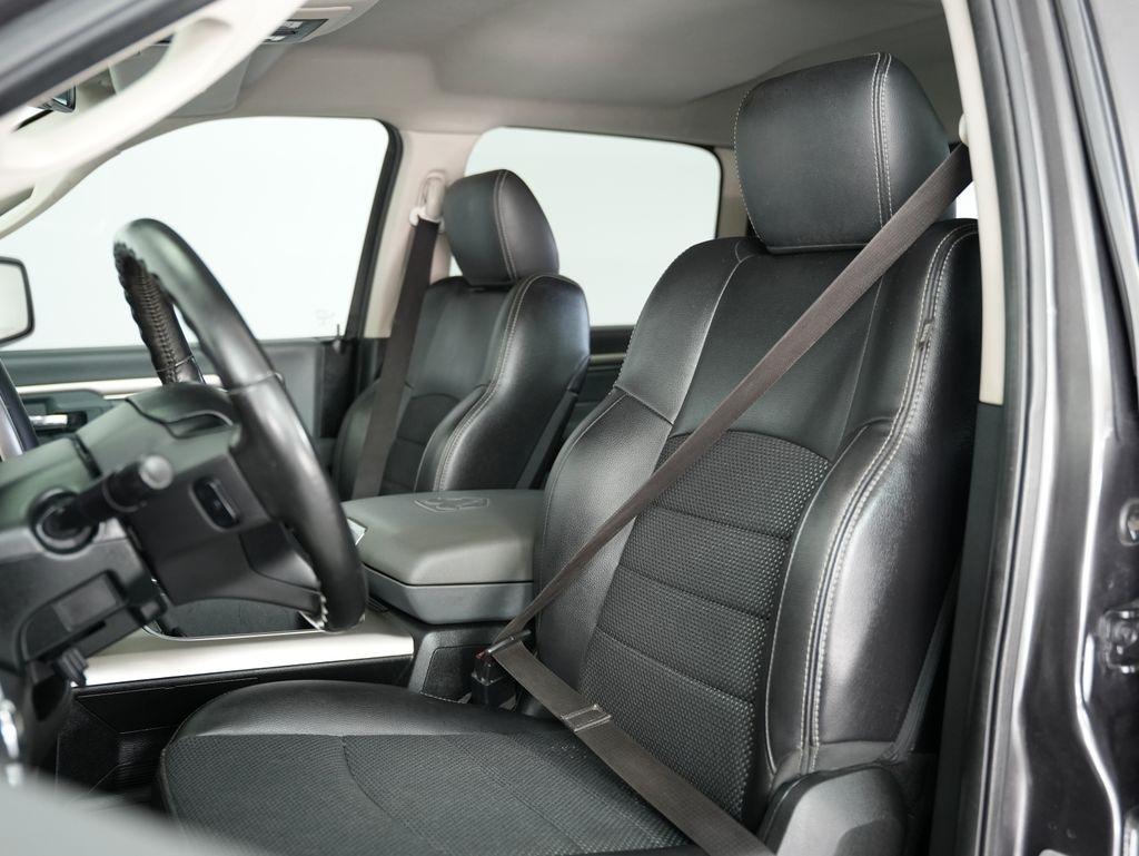 RAM 1500 Lone Star Silver 4x4 Crew Cab 5'7" Box 2018