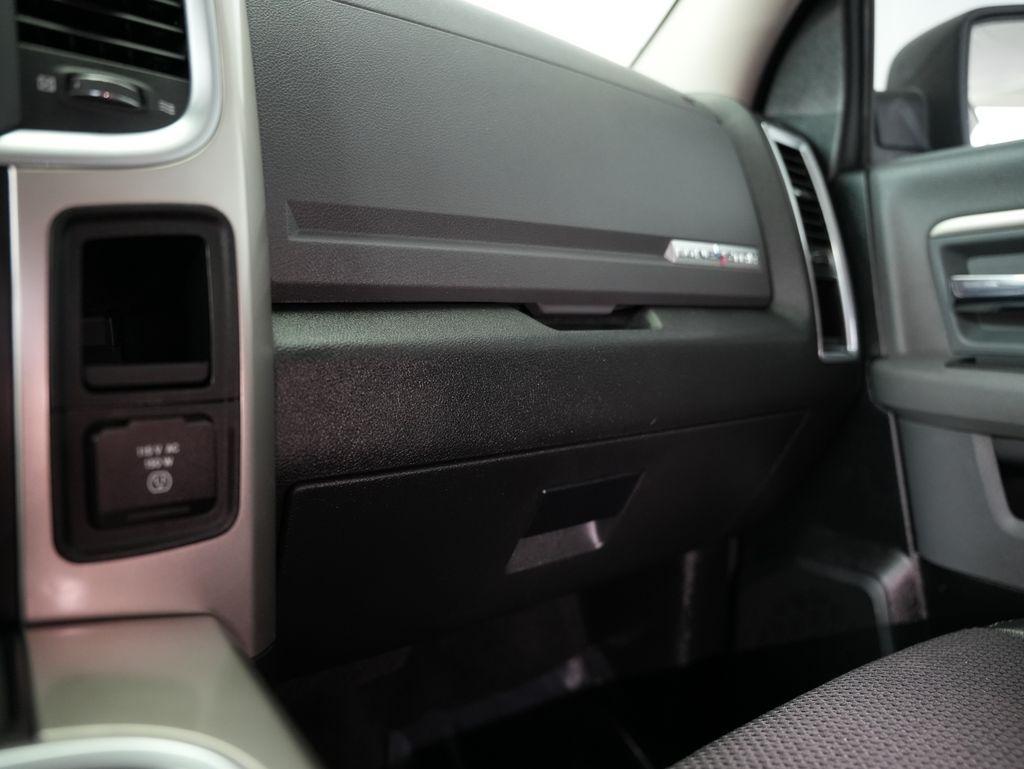 RAM 1500 Lone Star Silver 4x4 Crew Cab 5'7" Box 2018