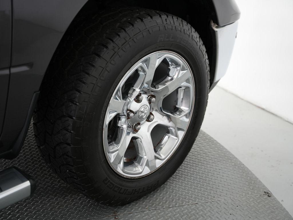 RAM 1500 Lone Star Silver 4x4 Crew Cab 5'7" Box 2018