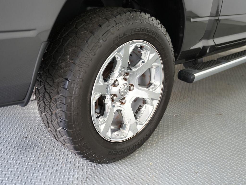 RAM 1500 Lone Star Silver 4x4 Crew Cab 5'7" Box 2018