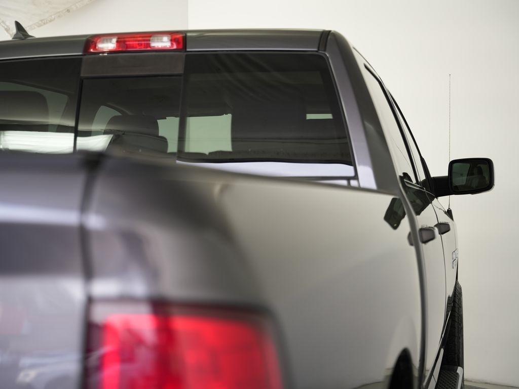 RAM 1500 Lone Star Silver 4x4 Crew Cab 5'7" Box 2018