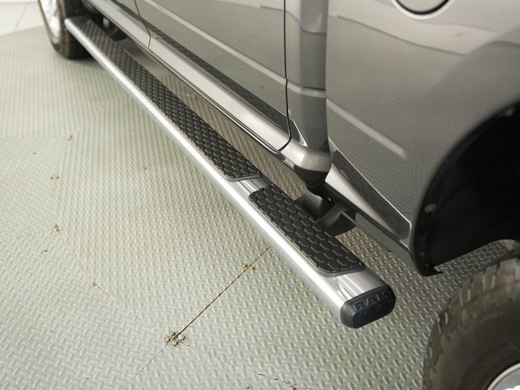 RAM 1500 Lone Star Silver 4x4 Crew Cab 5'7" Box 2018