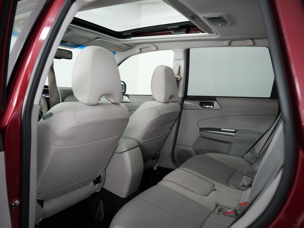 Subaru Forester 4dr Auto 2.5X Premium w/All-Weather Pkg 2011