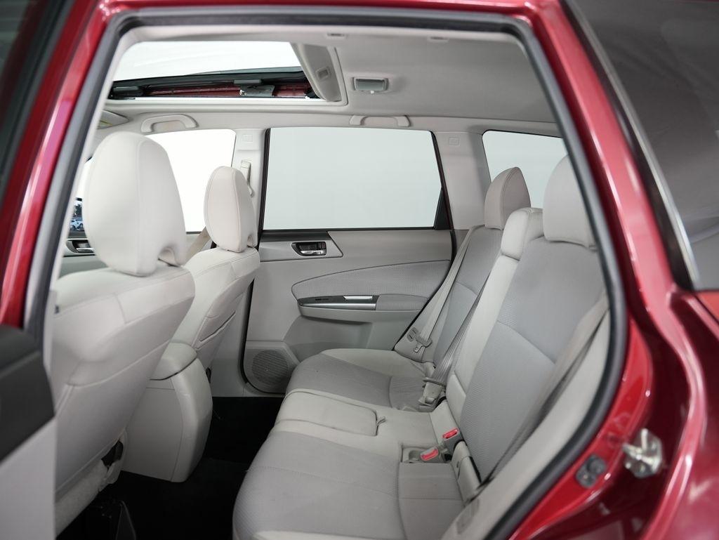 Subaru Forester 4dr Auto 2.5X Premium w/All-Weather Pkg 2011