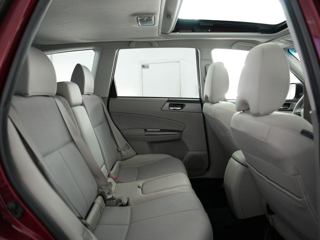 Subaru Forester 4dr Auto 2.5X Premium w/All-Weather Pkg 2011