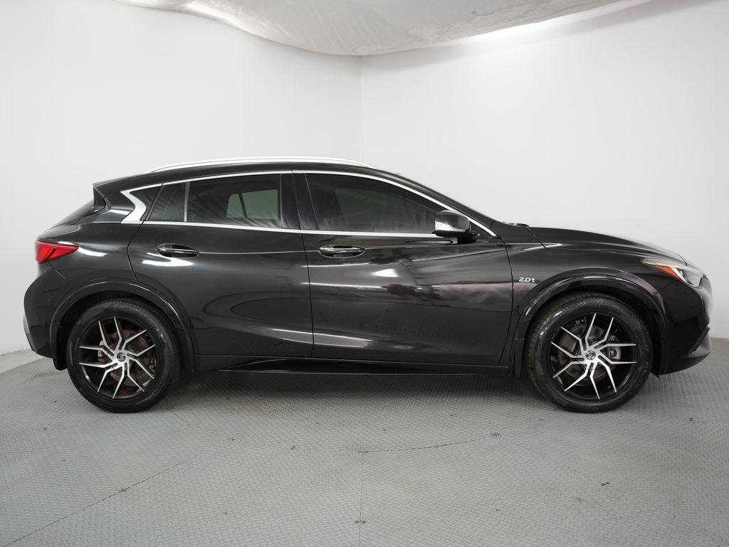 Infiniti QX30 LUXE FWD 2019