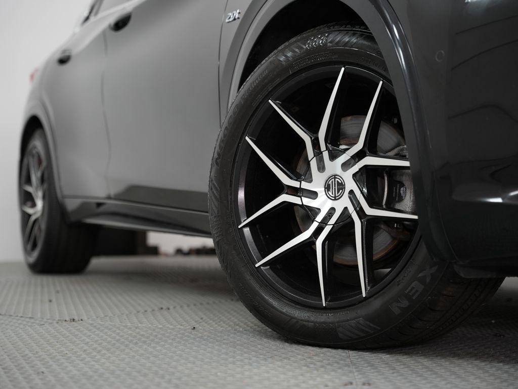 Infiniti QX30 LUXE FWD 2019