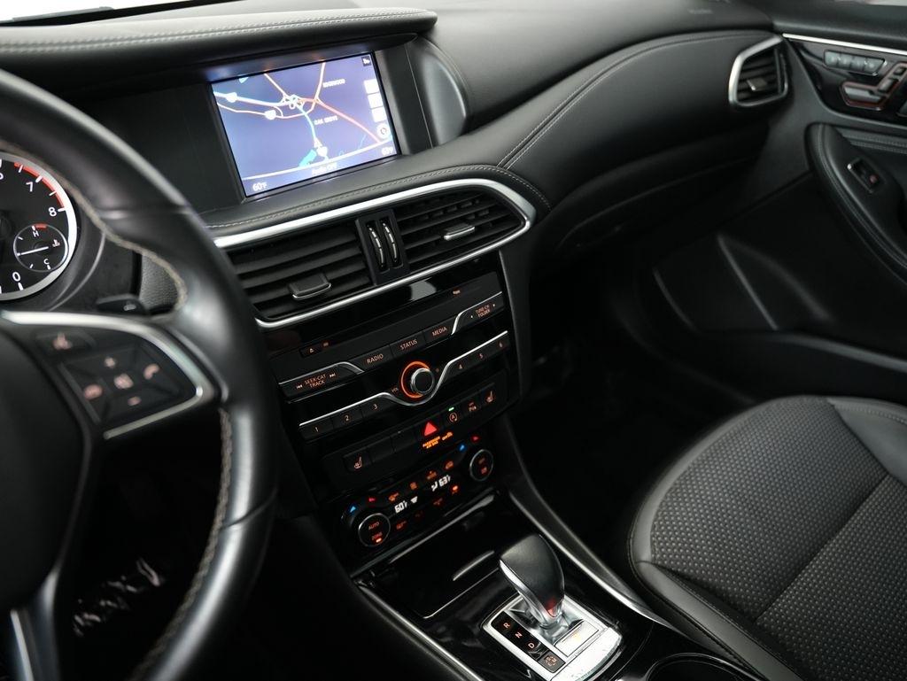 Infiniti QX30 LUXE FWD 2019