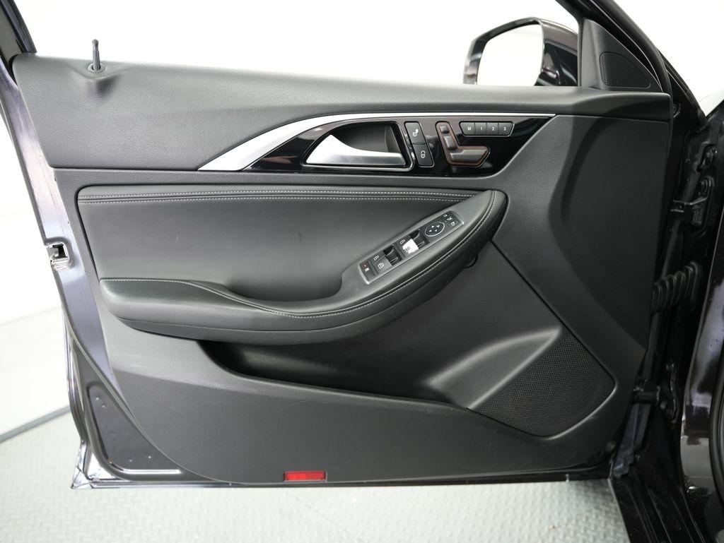 Infiniti QX30 LUXE FWD 2019