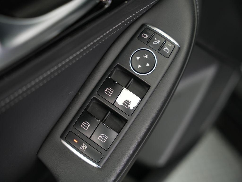 Infiniti QX30 LUXE FWD 2019