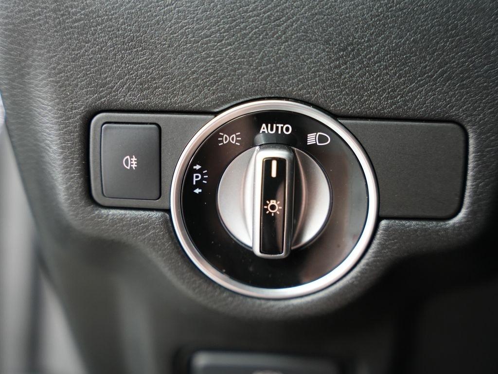 Infiniti QX30 LUXE FWD 2019