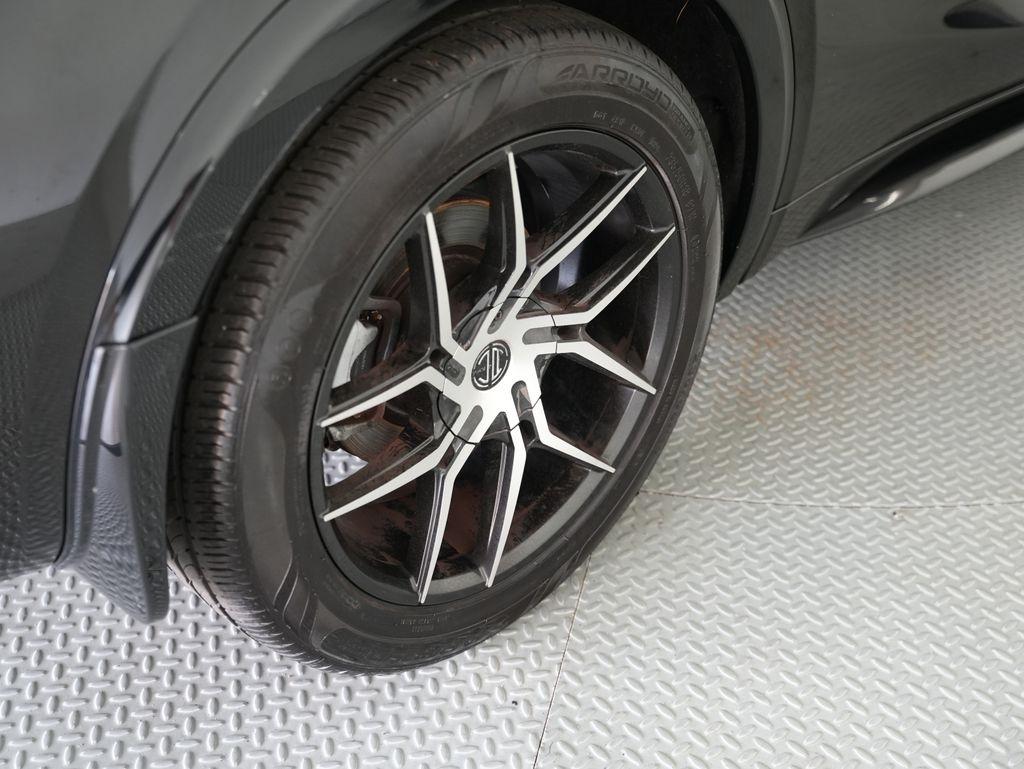 Infiniti QX30 LUXE FWD 2019