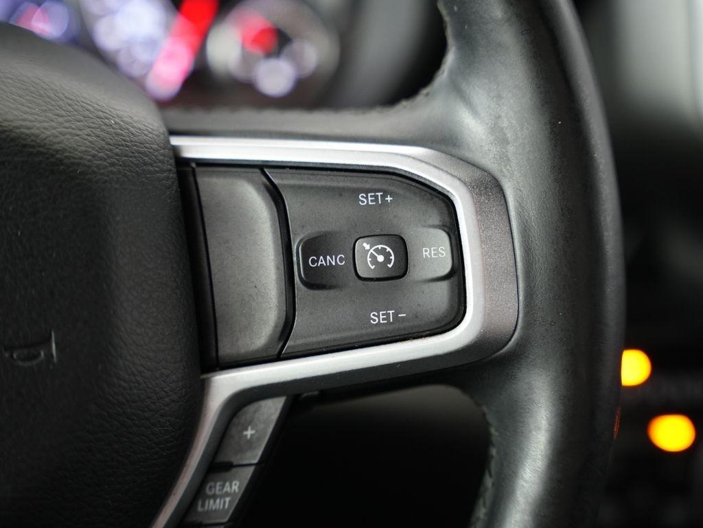 RAM 1500 Big Horn/Lone Star 4x4 Crew Cab 5'7" Box 2019