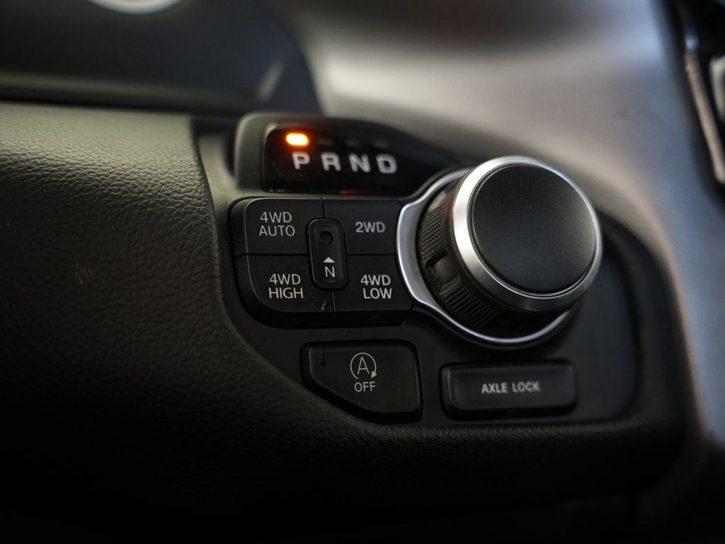 RAM 1500 Big Horn/Lone Star 4x4 Crew Cab 5'7" Box 2019