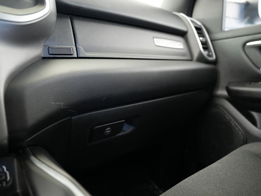 RAM 1500 Big Horn/Lone Star 4x4 Crew Cab 5'7" Box 2019