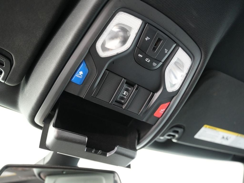 RAM 1500 Big Horn/Lone Star 4x4 Crew Cab 5'7" Box 2019