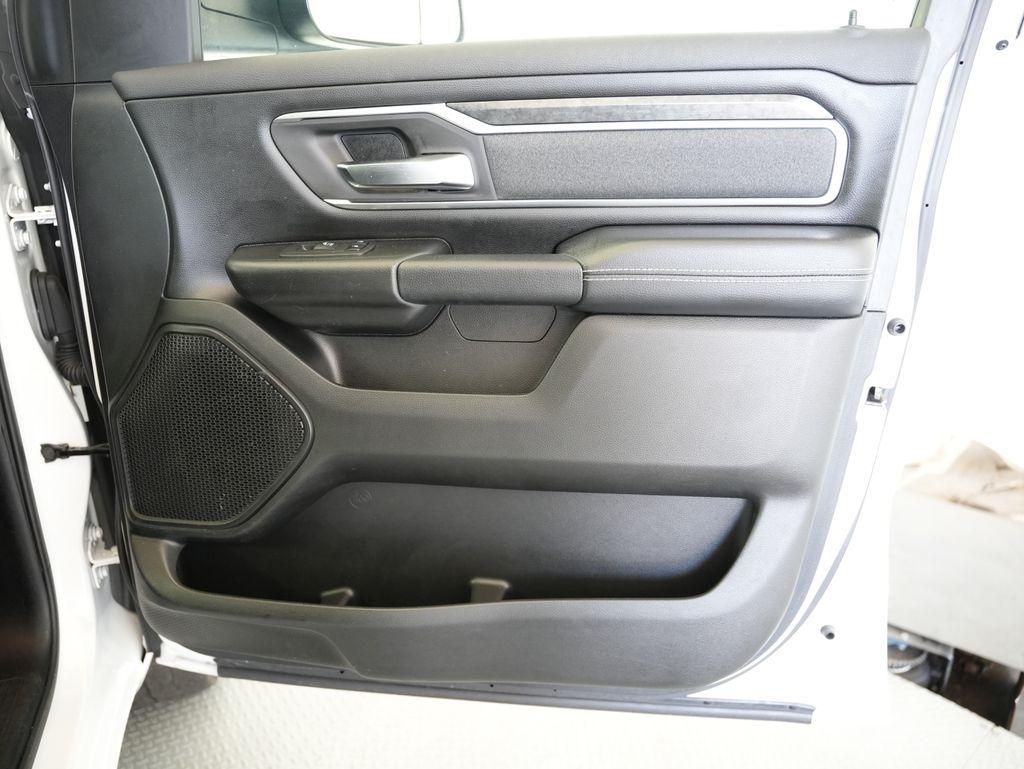 RAM 1500 Big Horn/Lone Star 4x4 Crew Cab 5'7" Box 2019