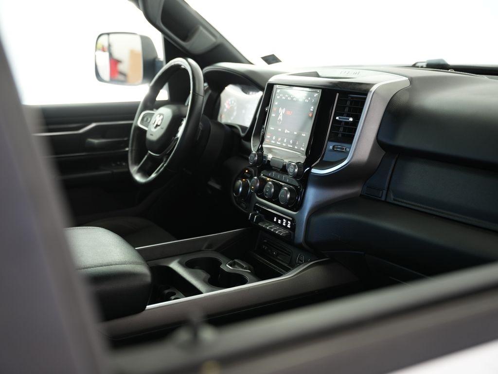 RAM 1500 Big Horn/Lone Star 4x4 Crew Cab 5'7" Box 2019