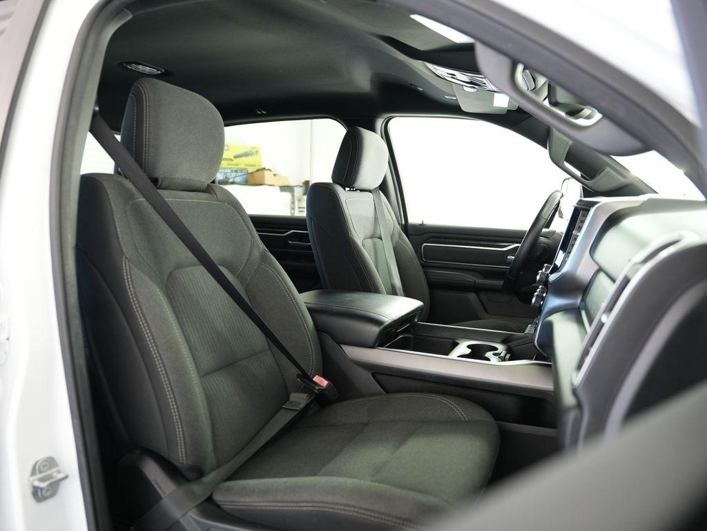 RAM 1500 Big Horn/Lone Star 4x4 Crew Cab 5'7" Box 2019