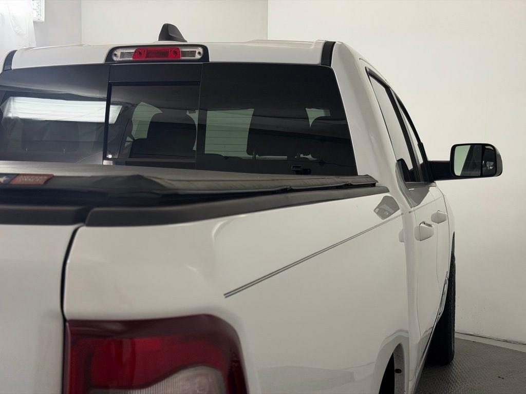 RAM 1500 Big Horn/Lone Star 4x4 Crew Cab 5'7" Box 2019