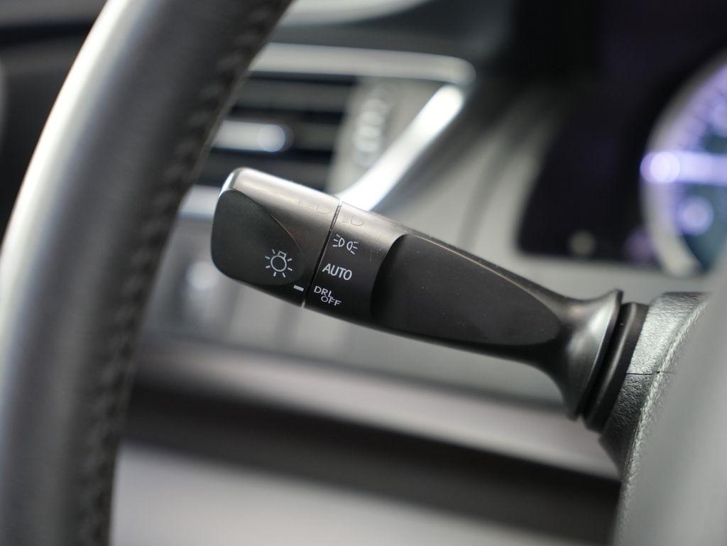 Toyota Camry XSE V6 Auto (Natl) 2017