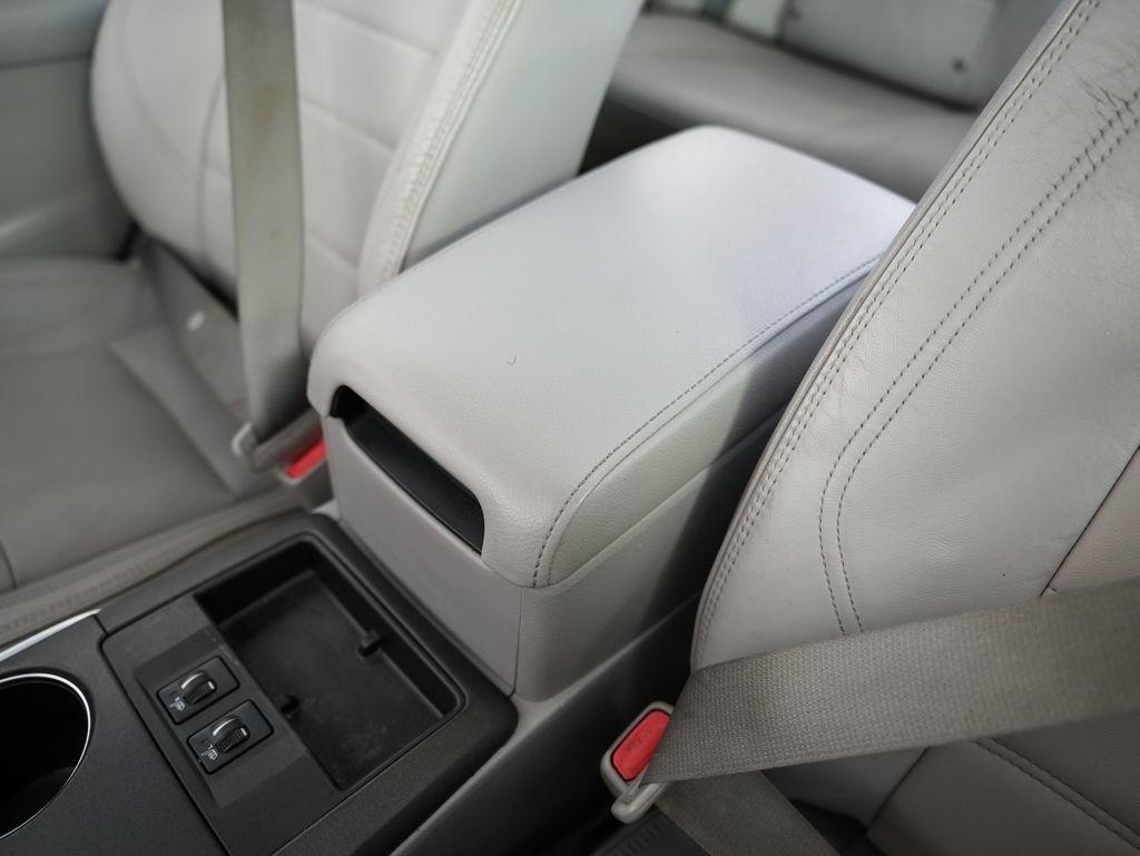 Toyota Camry XSE V6 Auto (Natl) 2017