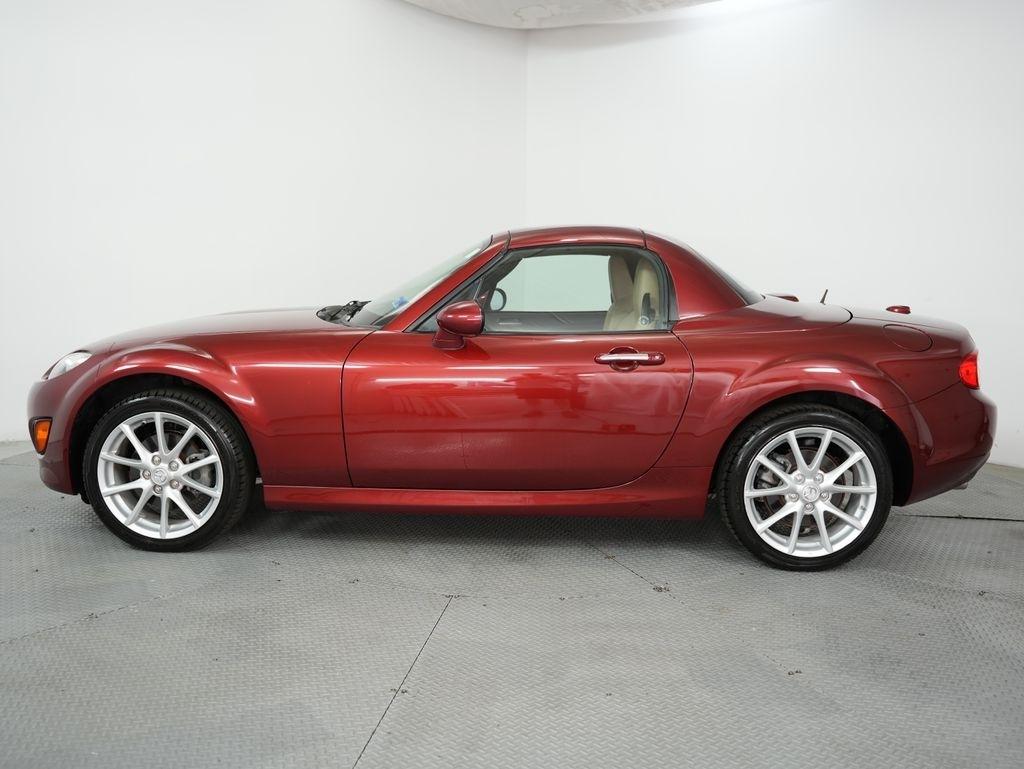 Mazda MX-5 Miata 2dr Conv PRHT Auto Grand Touring 2011