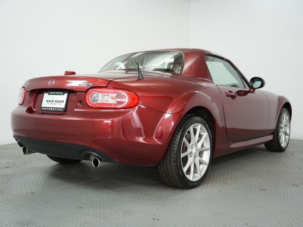 Mazda MX-5 Miata 2dr Conv PRHT Auto Grand Touring 2011