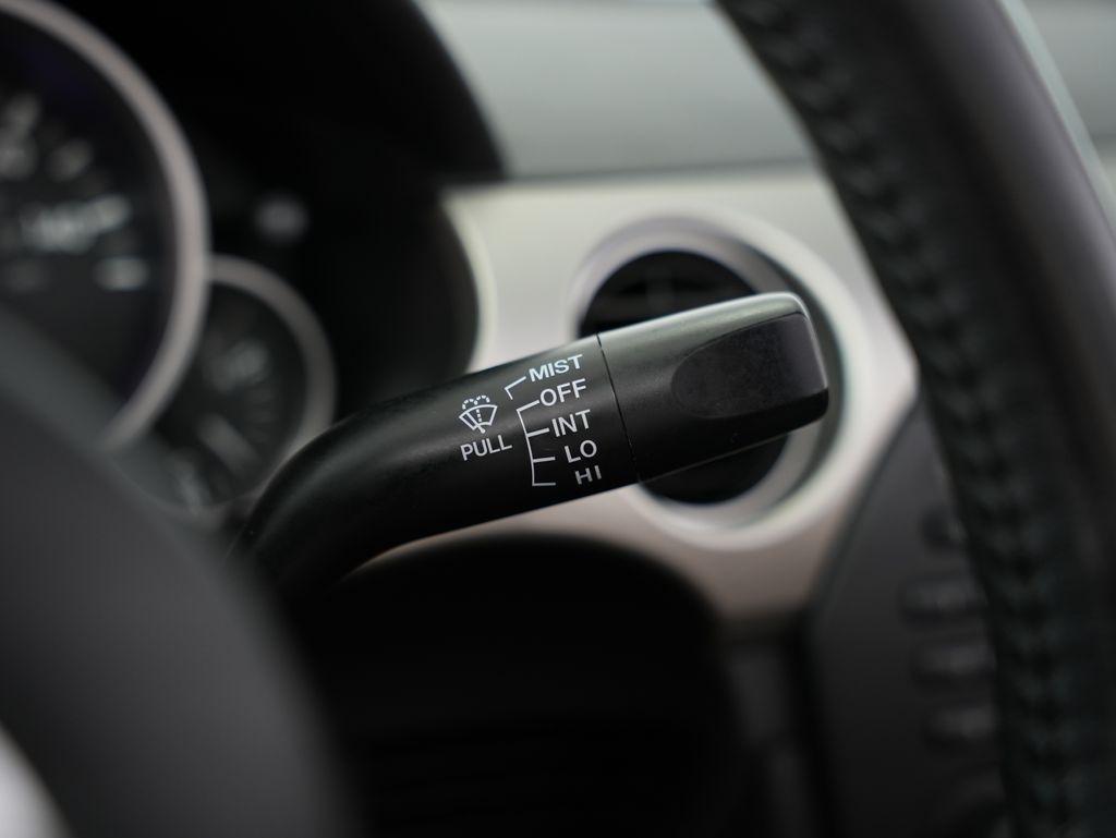 Mazda MX-5 Miata 2dr Conv PRHT Auto Grand Touring 2011