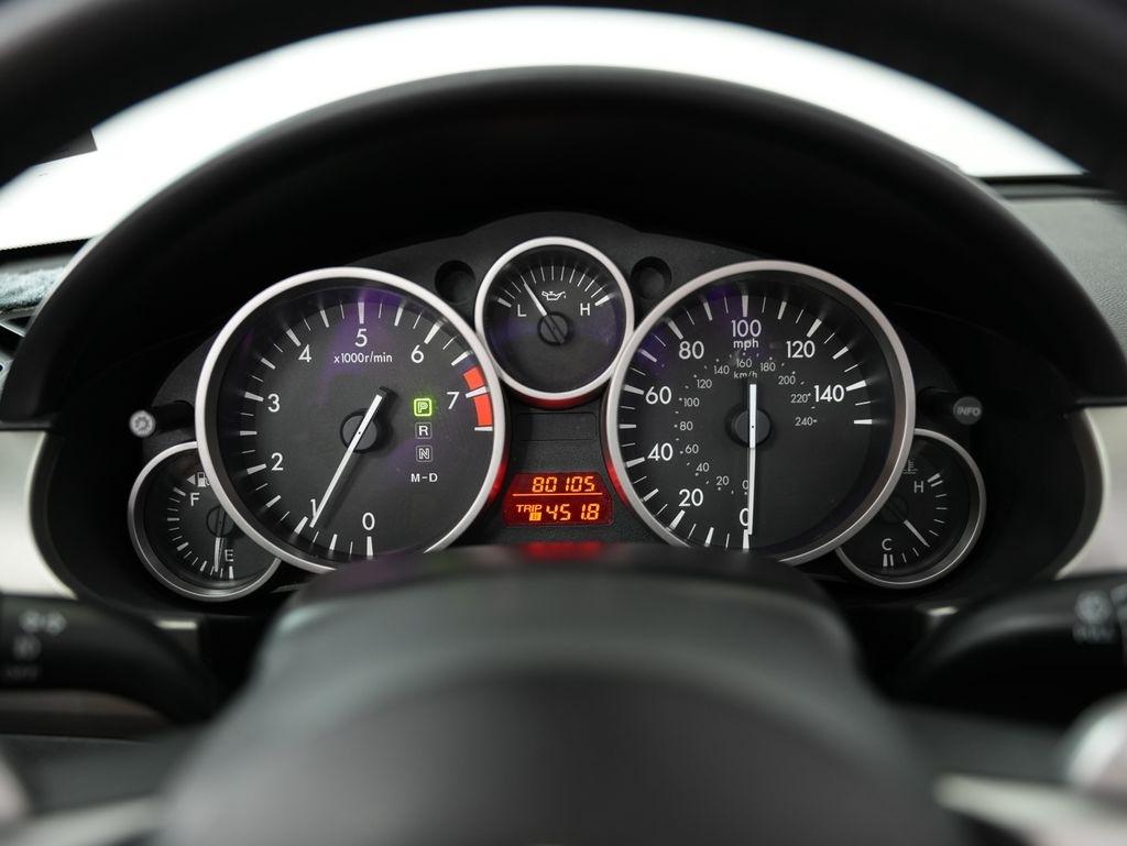 Mazda MX-5 Miata 2dr Conv PRHT Auto Grand Touring 2011