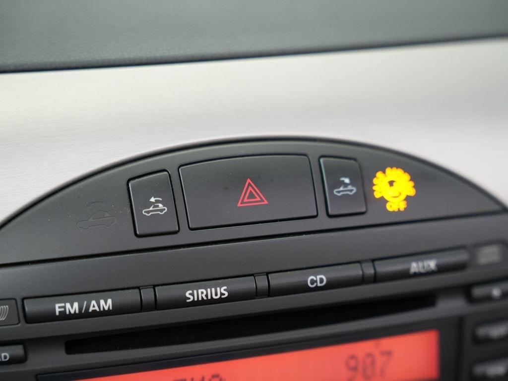 Mazda MX-5 Miata 2dr Conv PRHT Auto Grand Touring 2011