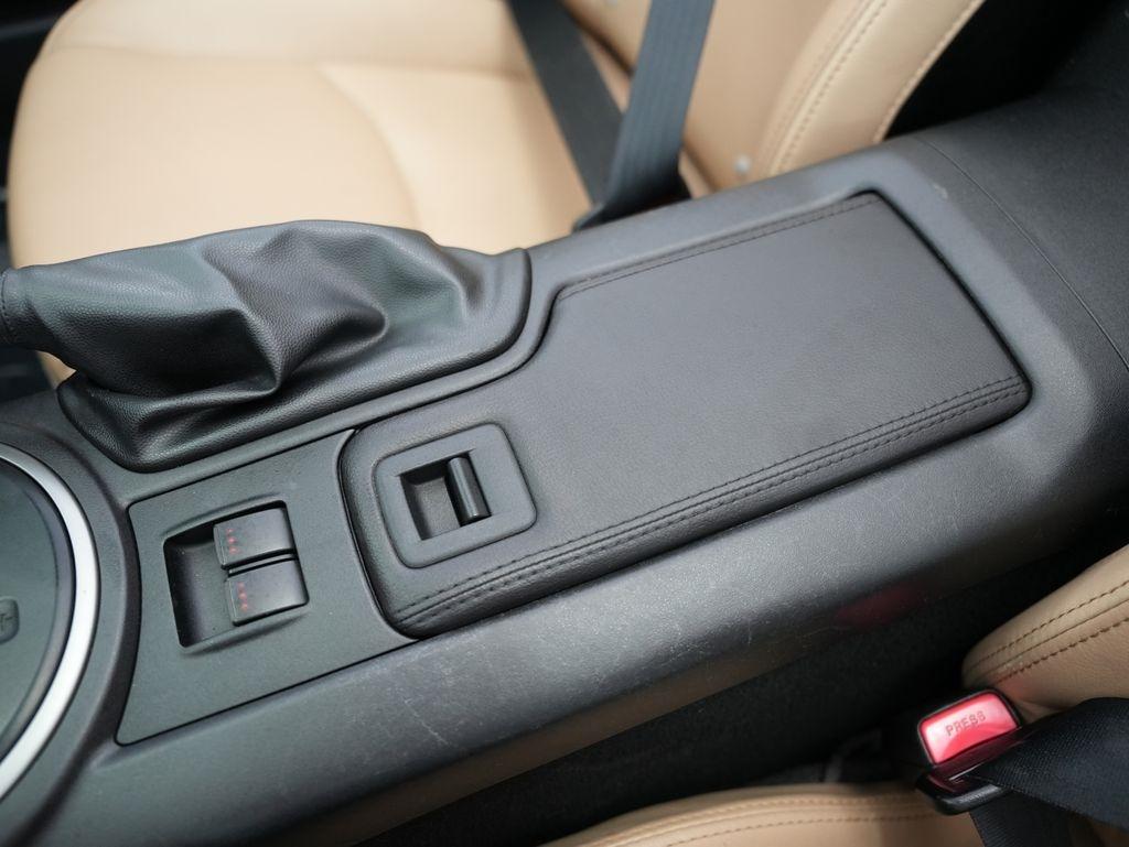 Mazda MX-5 Miata 2dr Conv PRHT Auto Grand Touring 2011