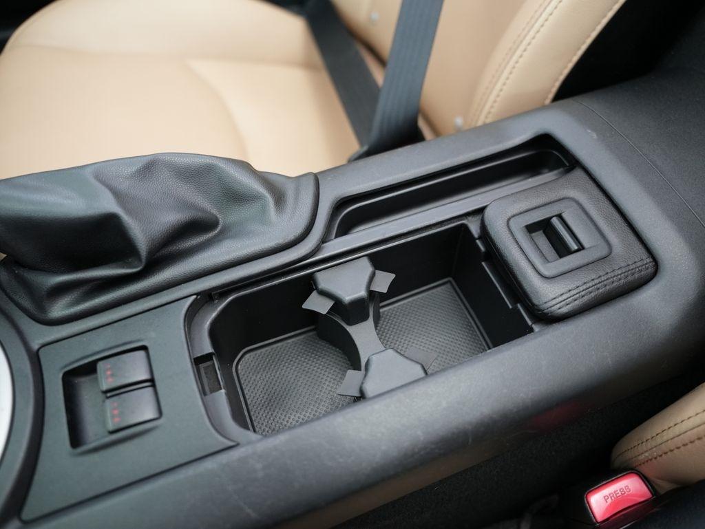 Mazda MX-5 Miata 2dr Conv PRHT Auto Grand Touring 2011