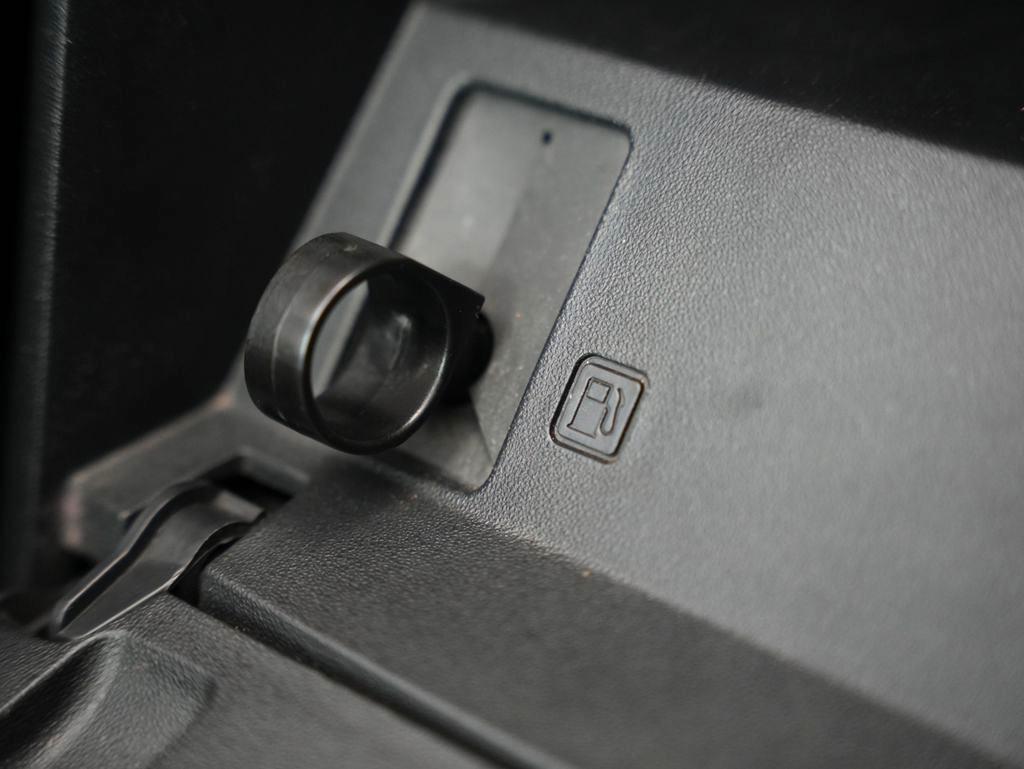 Mazda MX-5 Miata 2dr Conv PRHT Auto Grand Touring 2011