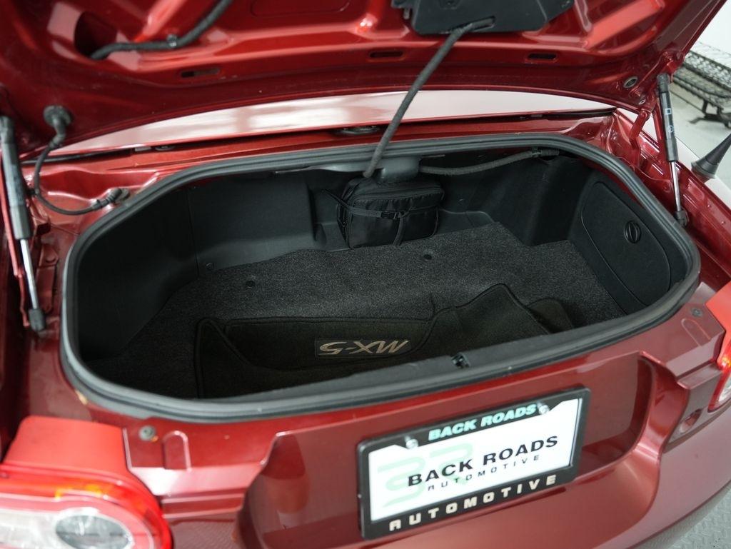 Mazda MX-5 Miata 2dr Conv PRHT Auto Grand Touring 2011