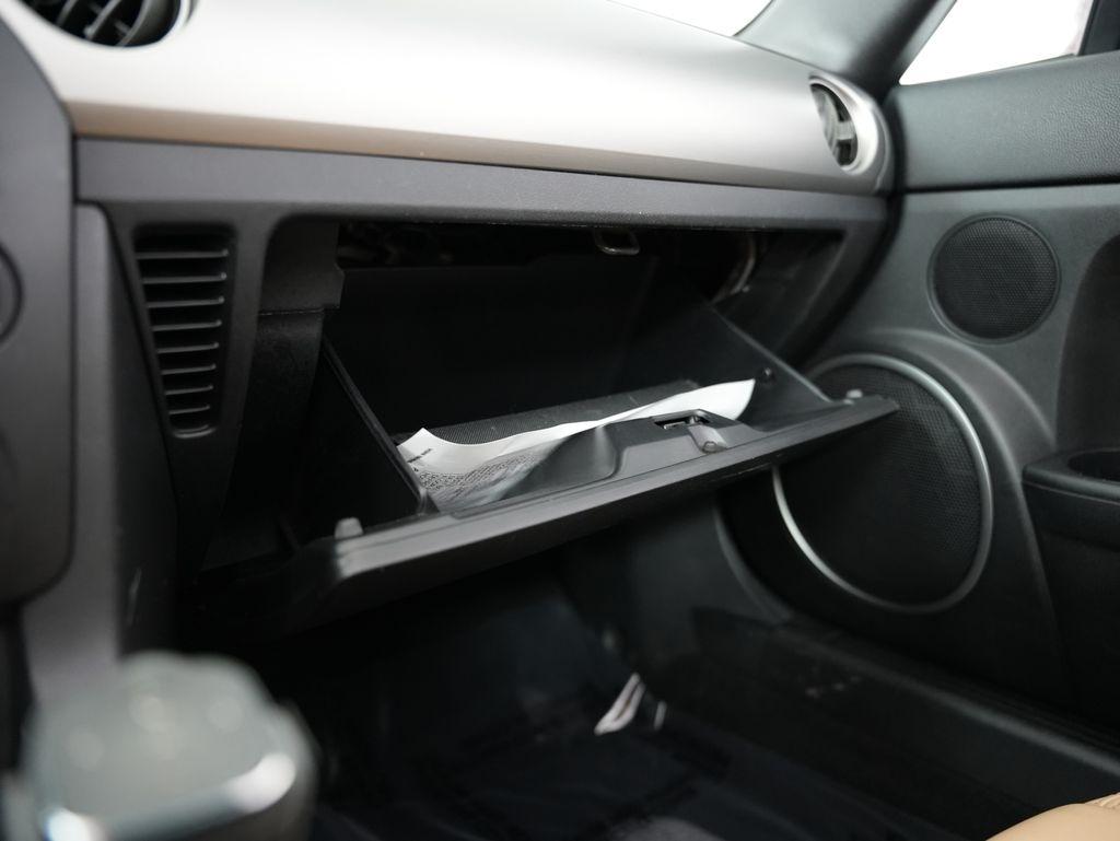 Mazda MX-5 Miata 2dr Conv PRHT Auto Grand Touring 2011