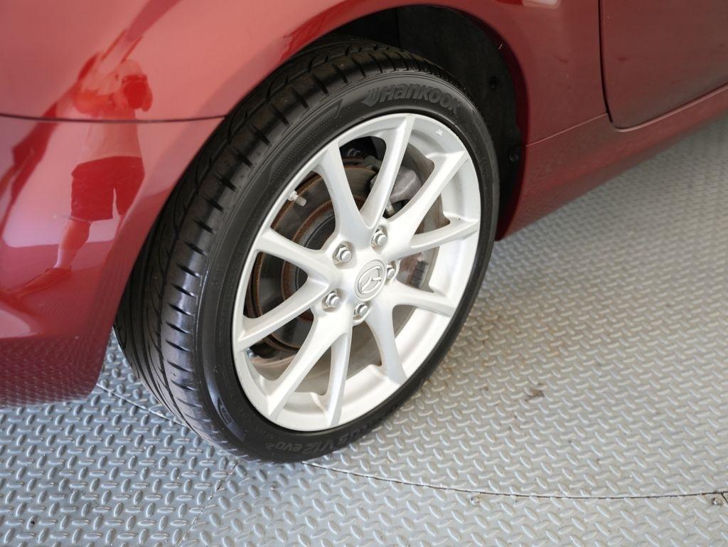 Mazda MX-5 Miata 2dr Conv PRHT Auto Grand Touring 2011