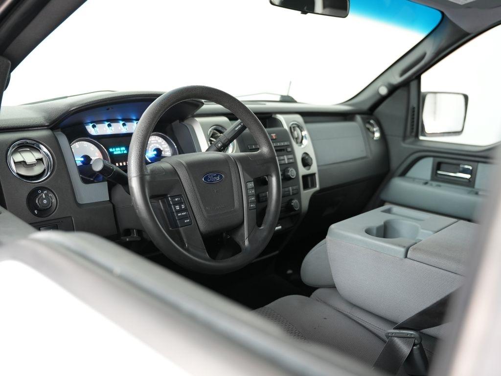 Ford F-150 4WD SuperCrew 145" Platinum 2014