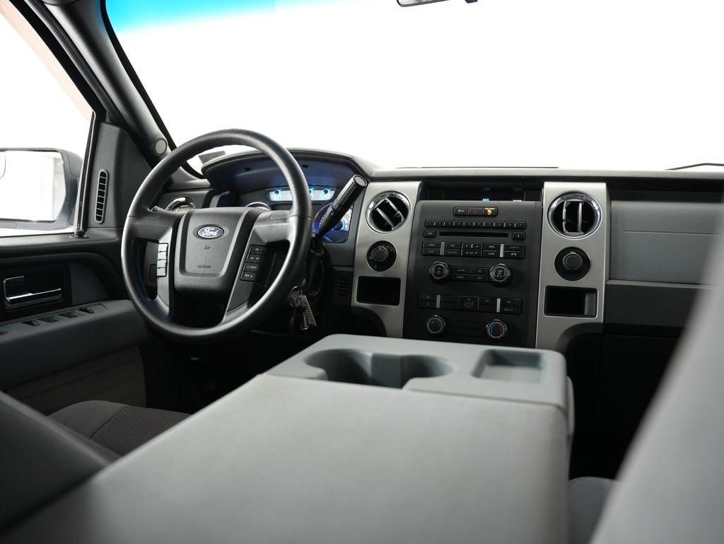 Ford F-150 4WD SuperCrew 145" Platinum 2014