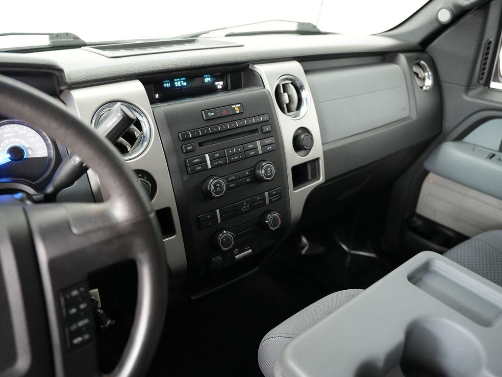 Ford F-150 4WD SuperCrew 145" Platinum 2014