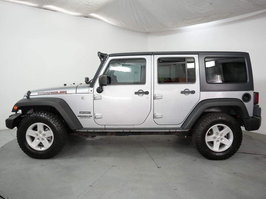 Jeep Wrangler Unlimited 4WD 4dr Sport 2016