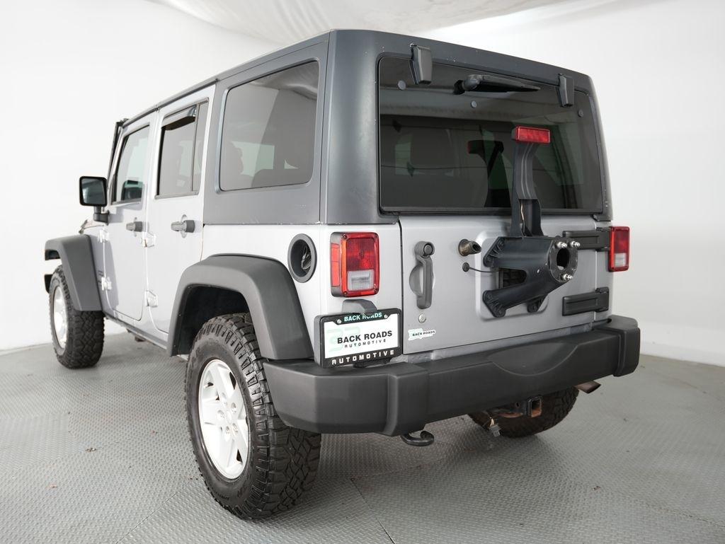 Jeep Wrangler Unlimited 4WD 4dr Sport 2016