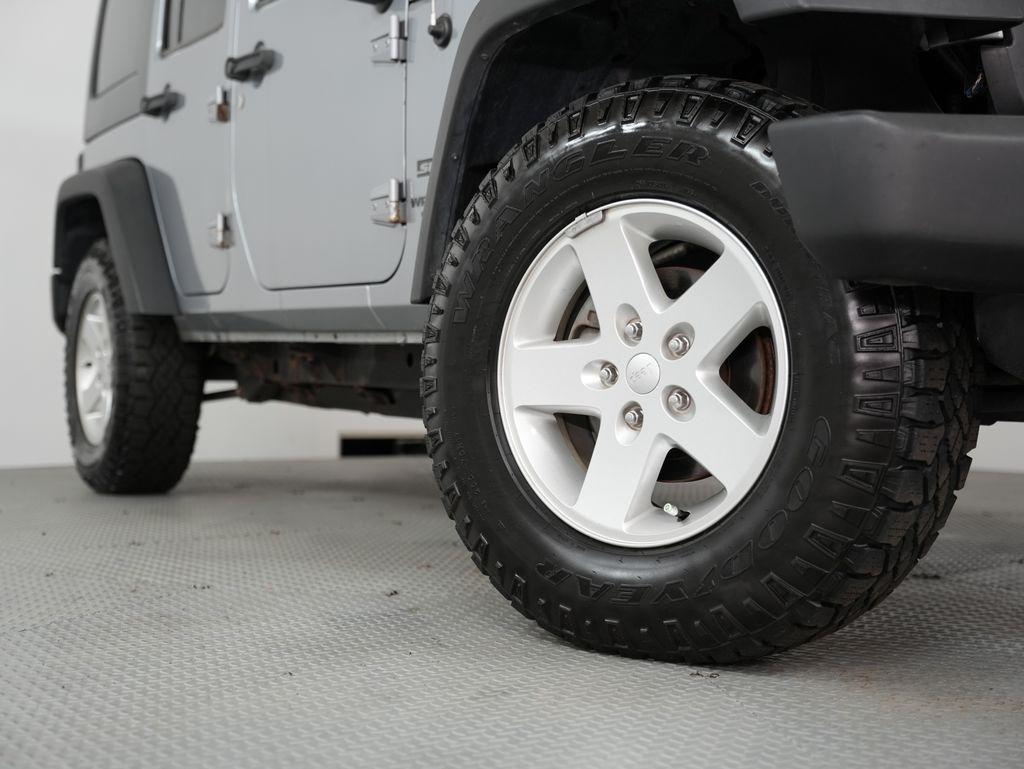 Jeep Wrangler Unlimited 4WD 4dr Sport 2016