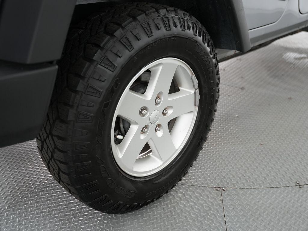 Jeep Wrangler Unlimited 4WD 4dr Sport 2016