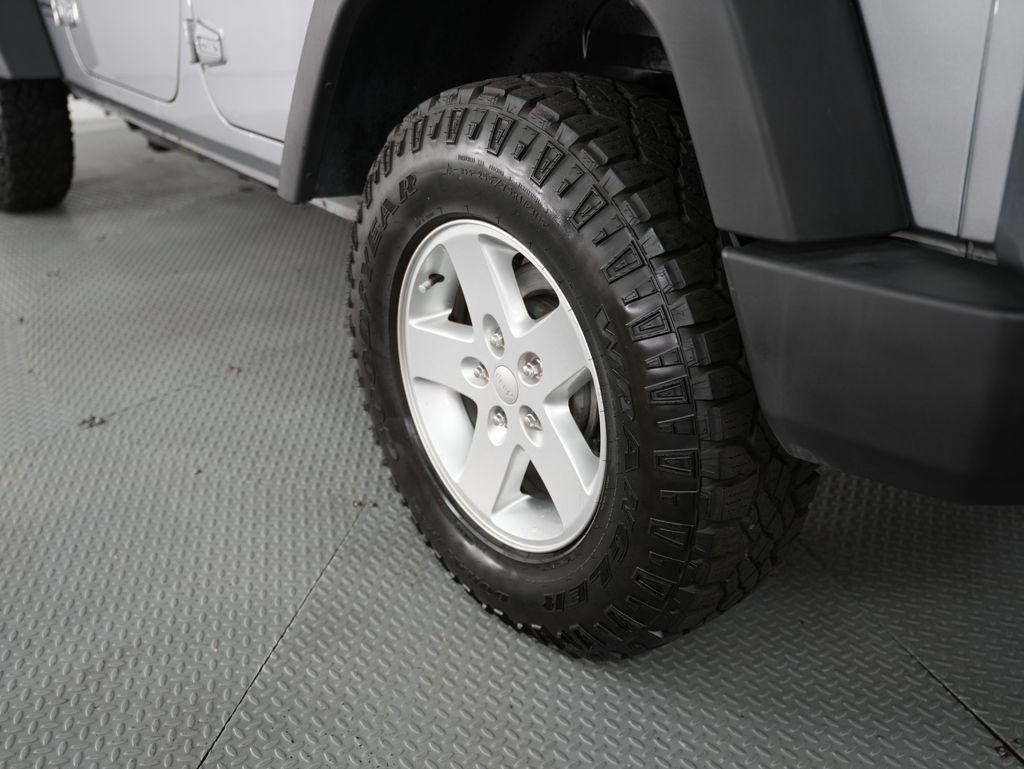 Jeep Wrangler Unlimited 4WD 4dr Sport 2016